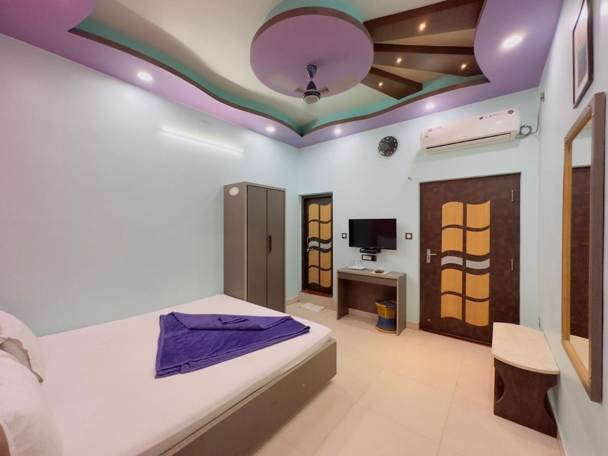Hotel Sai Palace P.g. House Varanasi