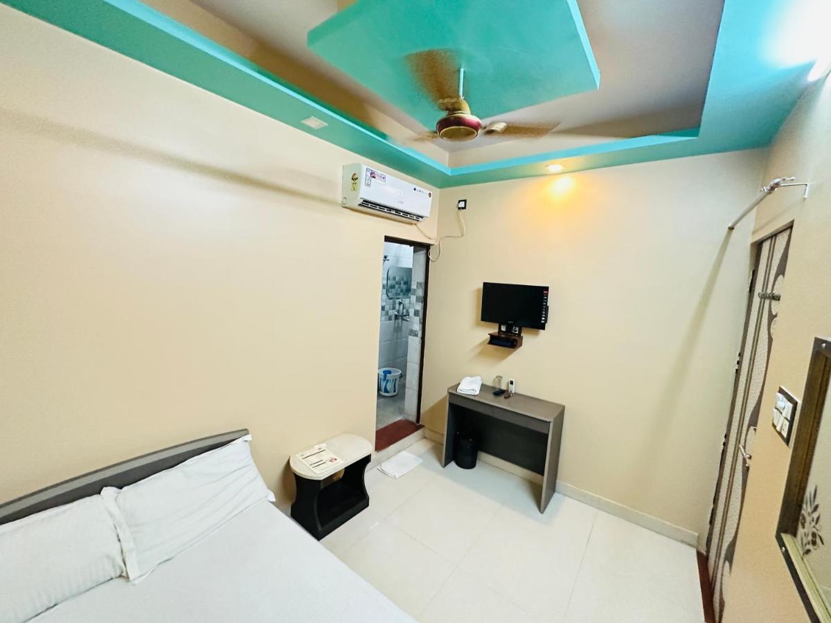Sai Palace P.g. House Hotel Varanasi