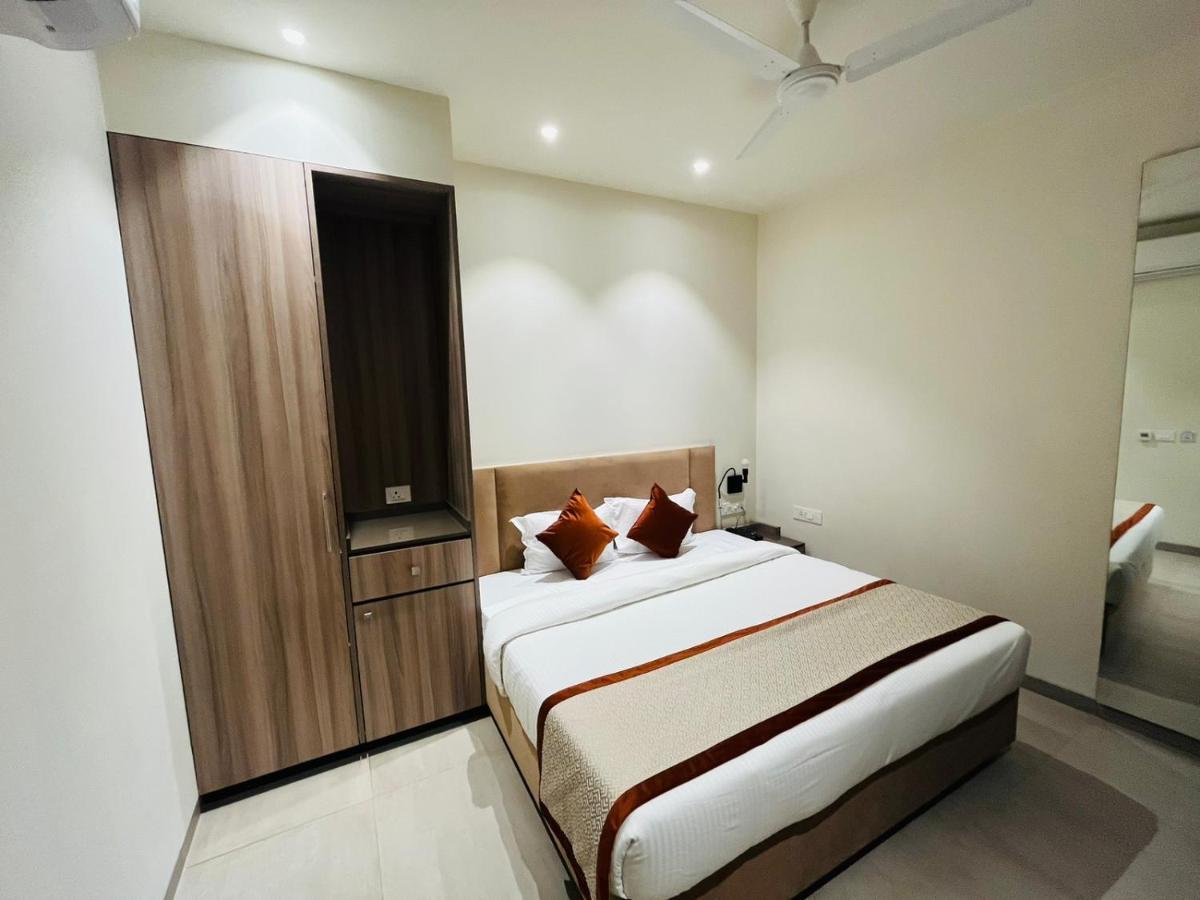 The Royal Vista 3* Varanasi