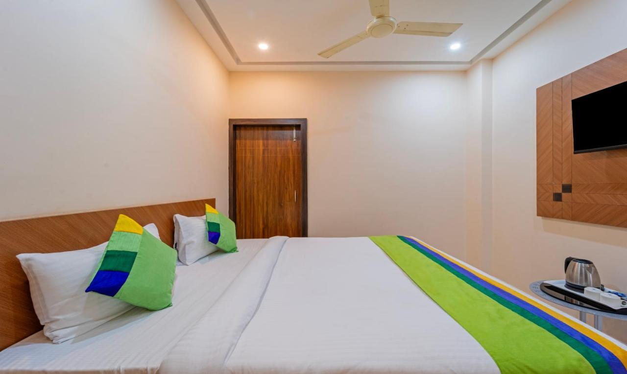 Treebo Raj Palace Varanasi