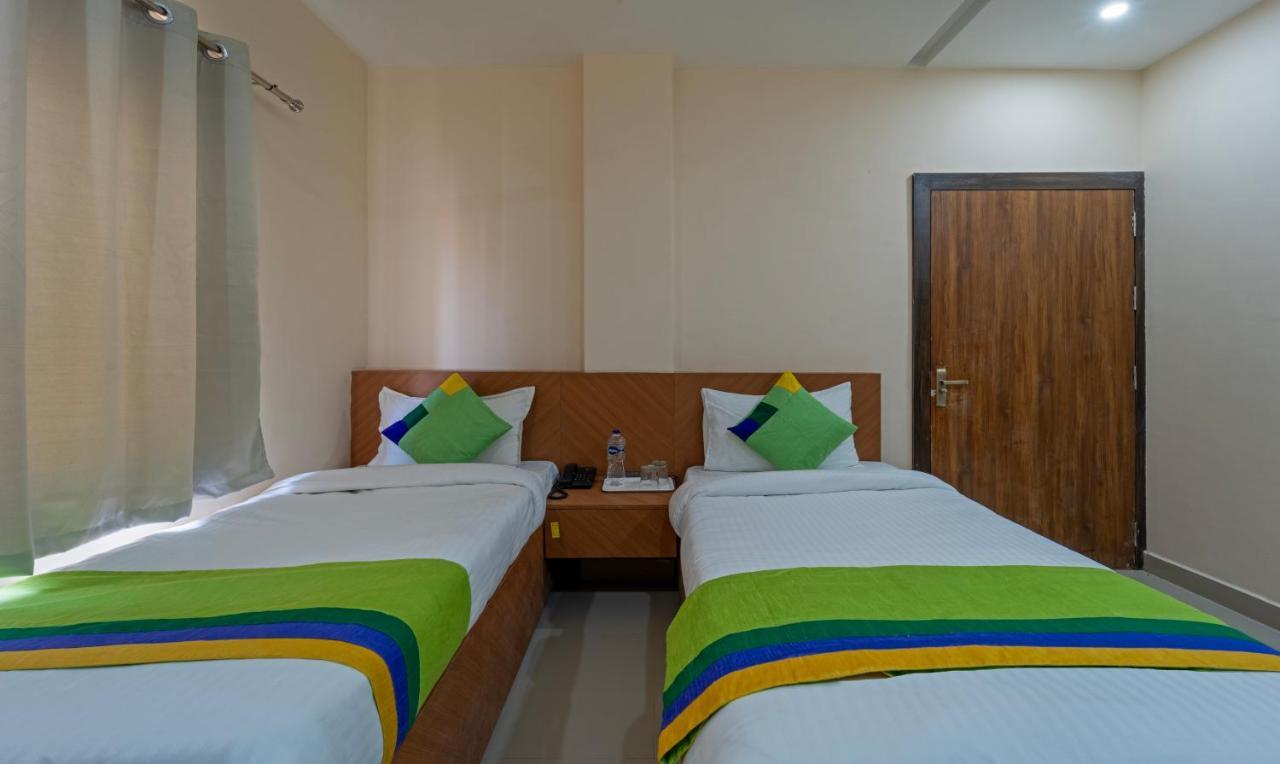 Treebo Raj Palace 3*