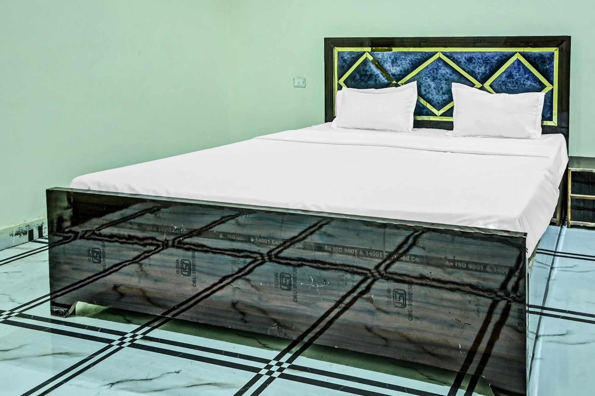 Oyo Flagship Tara Hotel