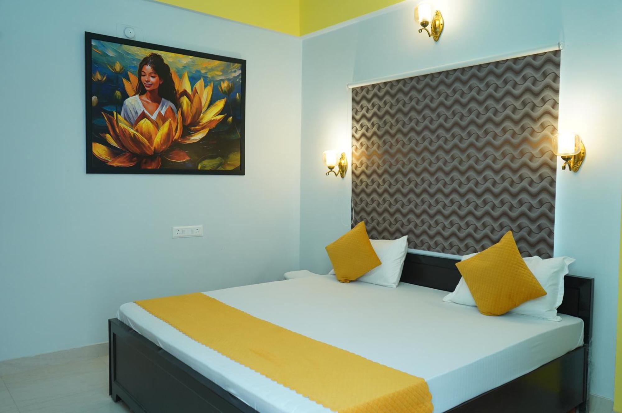 Hotel Golden Lotus 4*