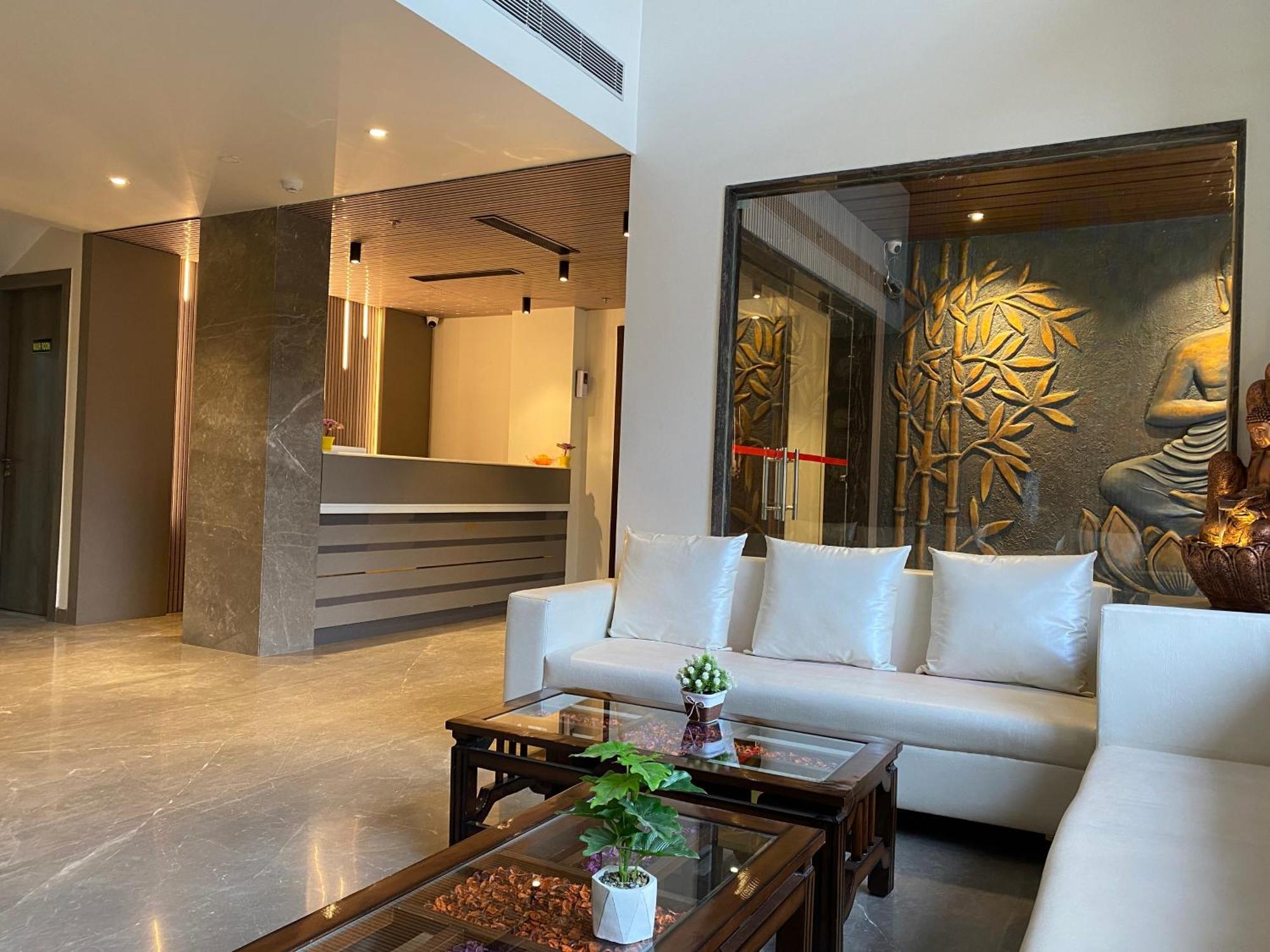 Sujata Hotel