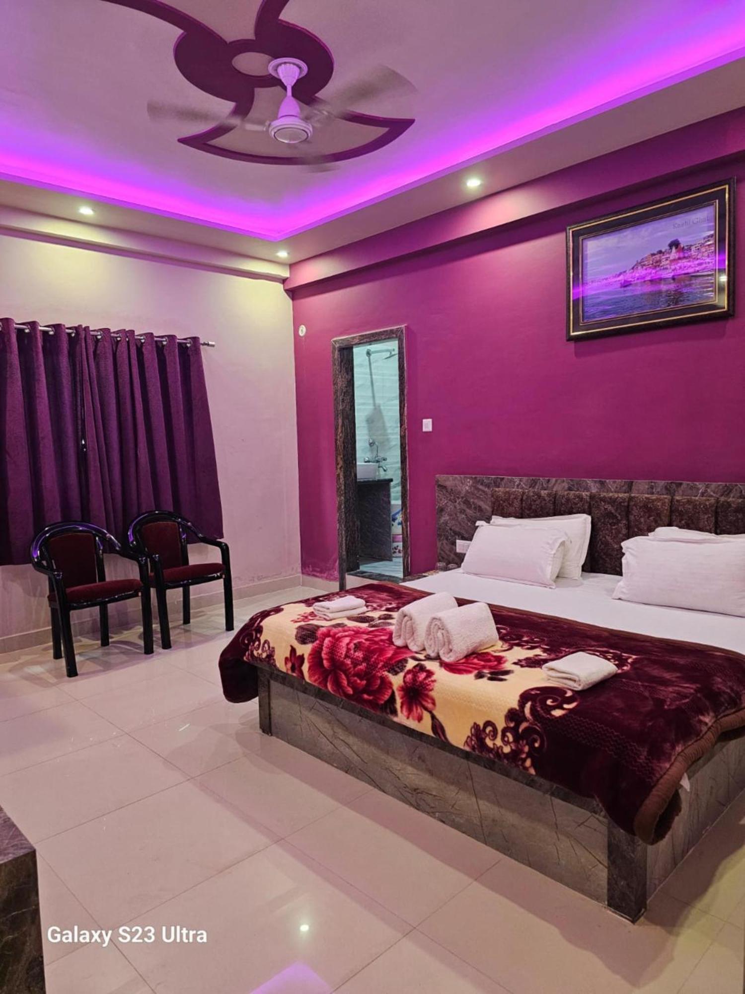 Kashi Raj Ghat Hotel 3*