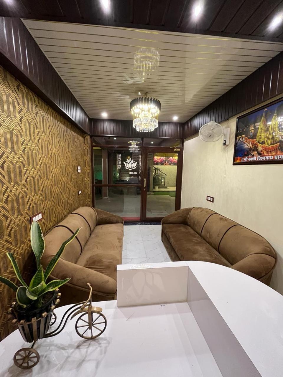 Hostel Golden Lotus Kashi *