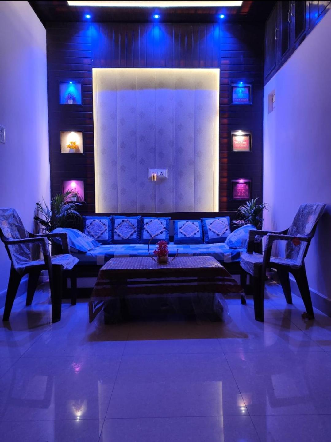 Anjani Home - 3Bhk Groundfloor Appartment - Family Stay * Varanasi