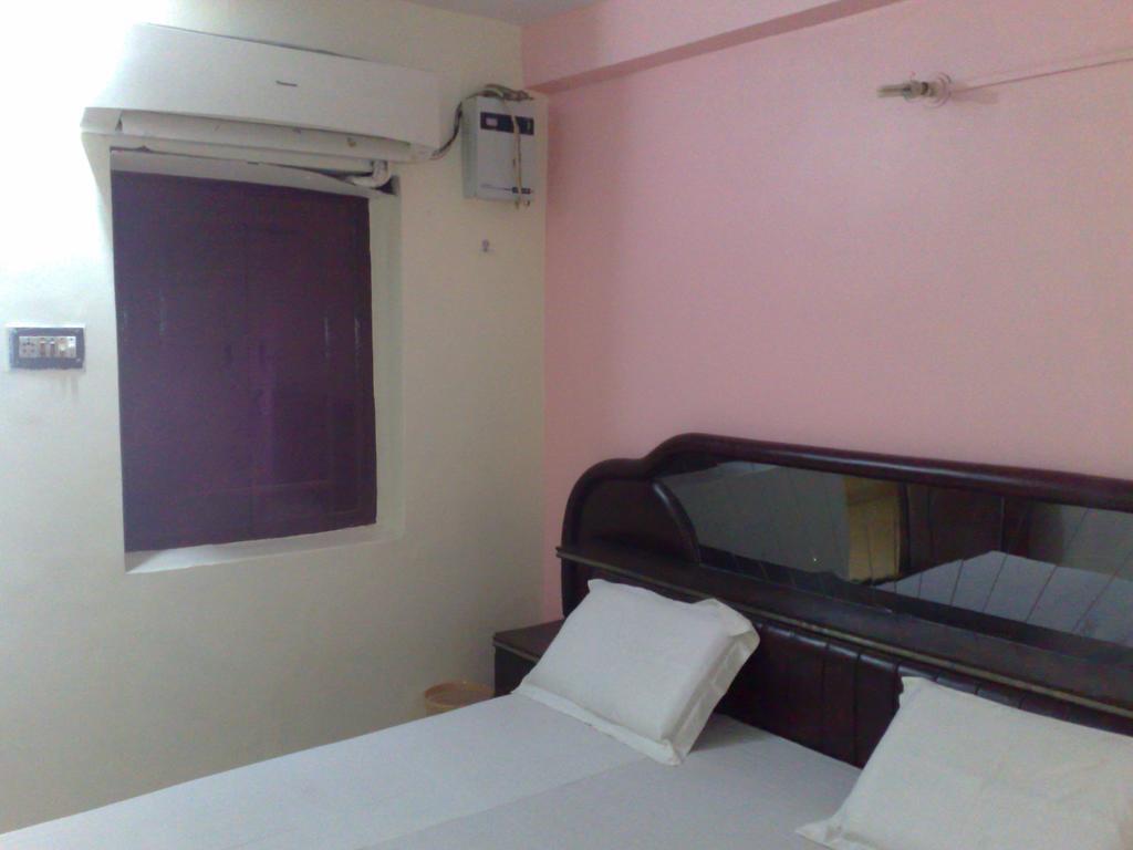 Grg Shanti Near Manikarnika Ghat