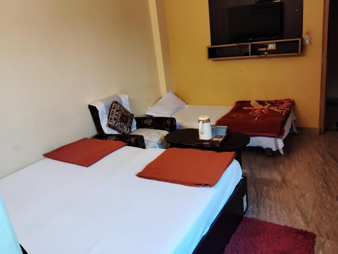 Homestay Ds Residency Varanasi-prime Location-parking