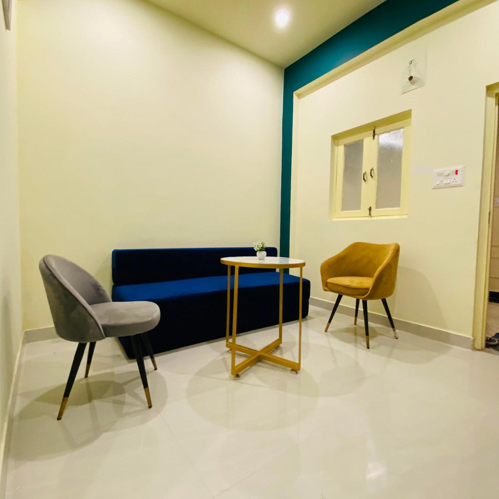 Golden Lotus Hotel 4*
