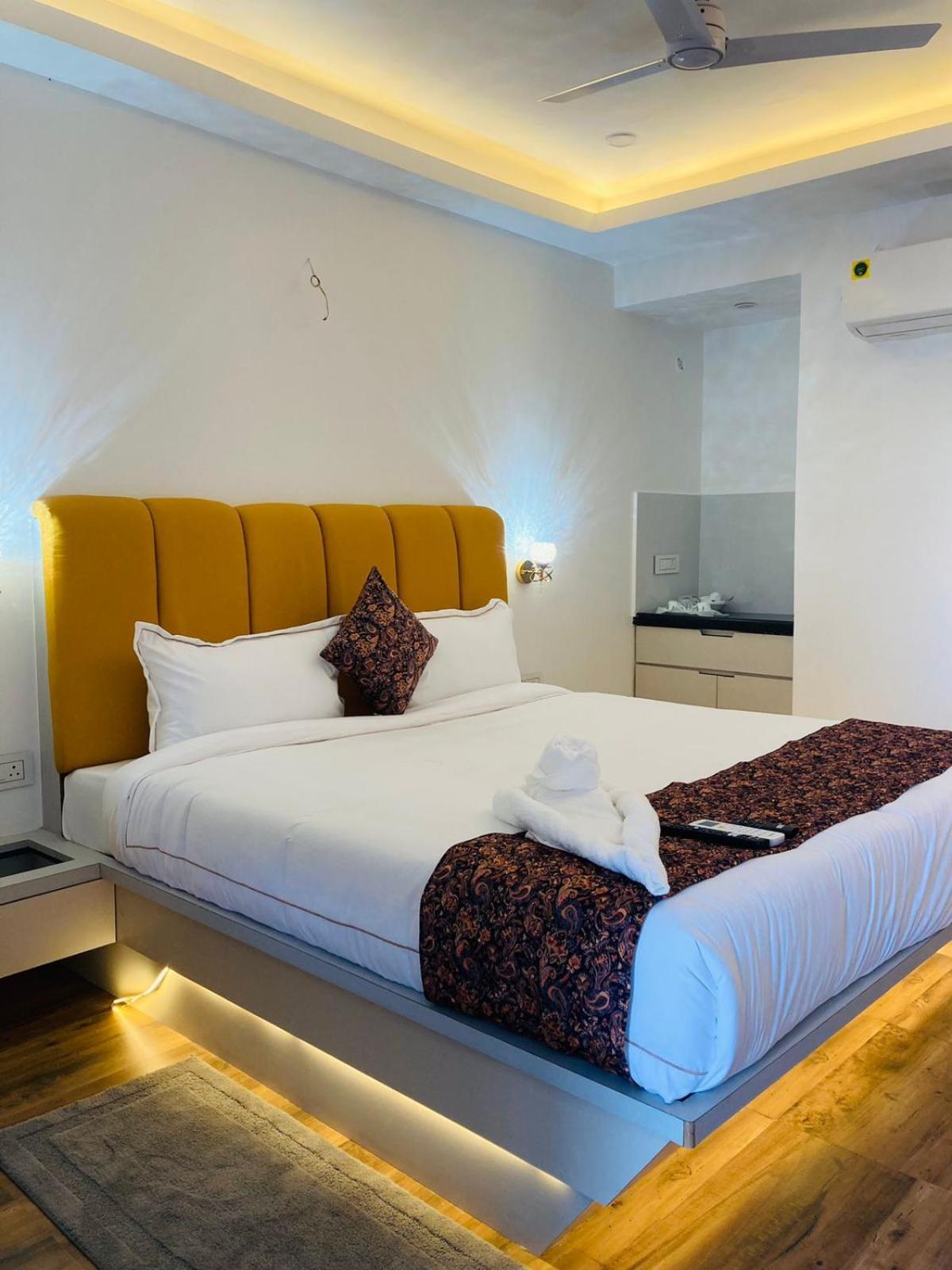 The Lavish * Varanasi