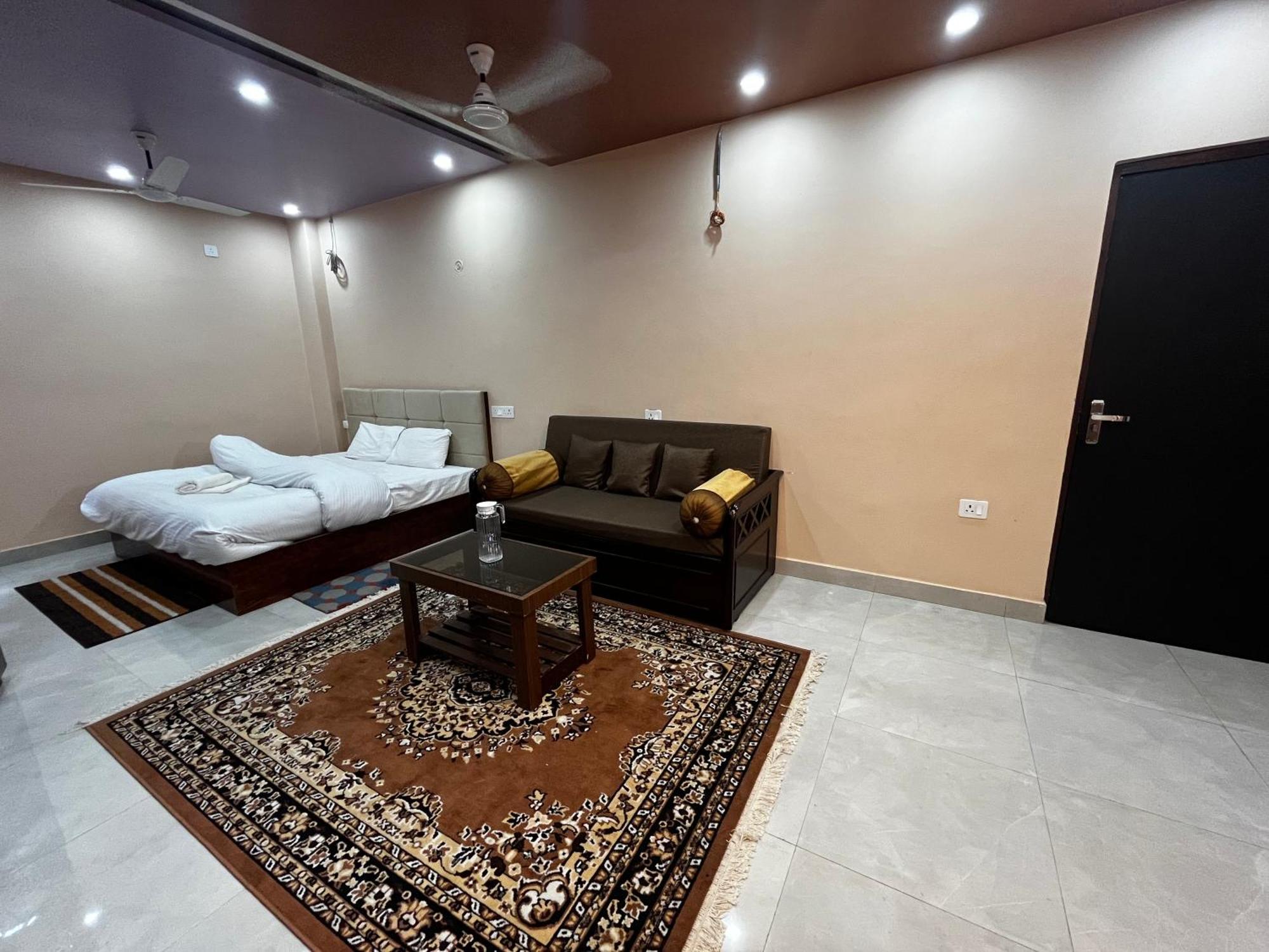 Preeti's Nest Apartment