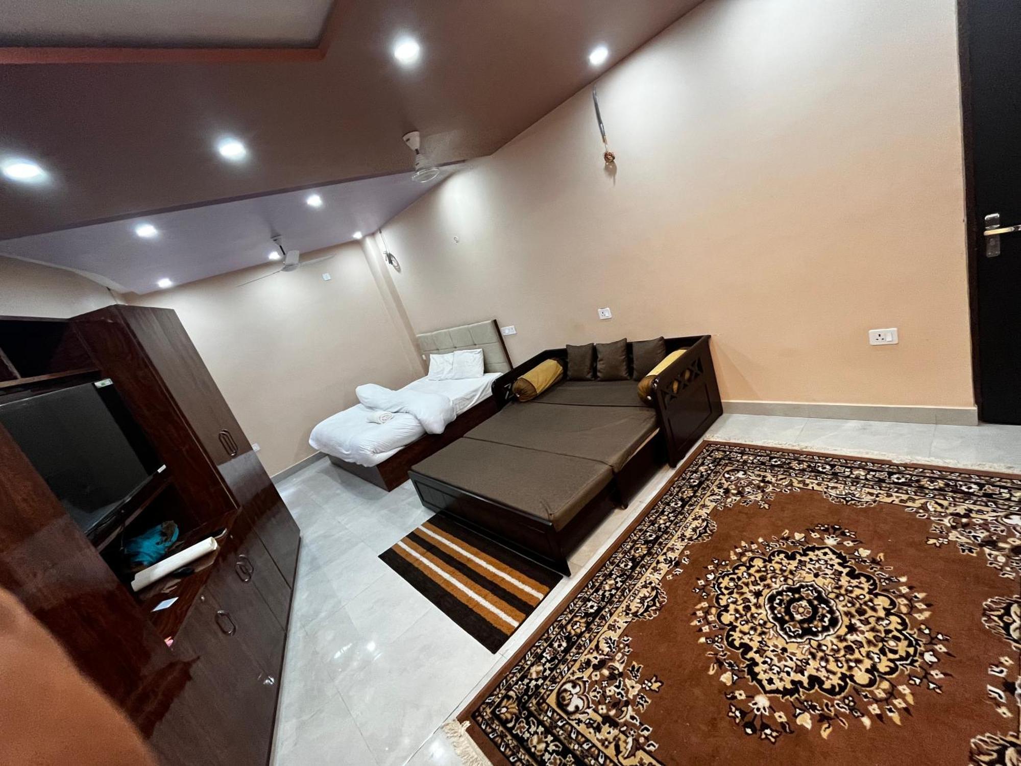 Preeti's Nest Apartment *