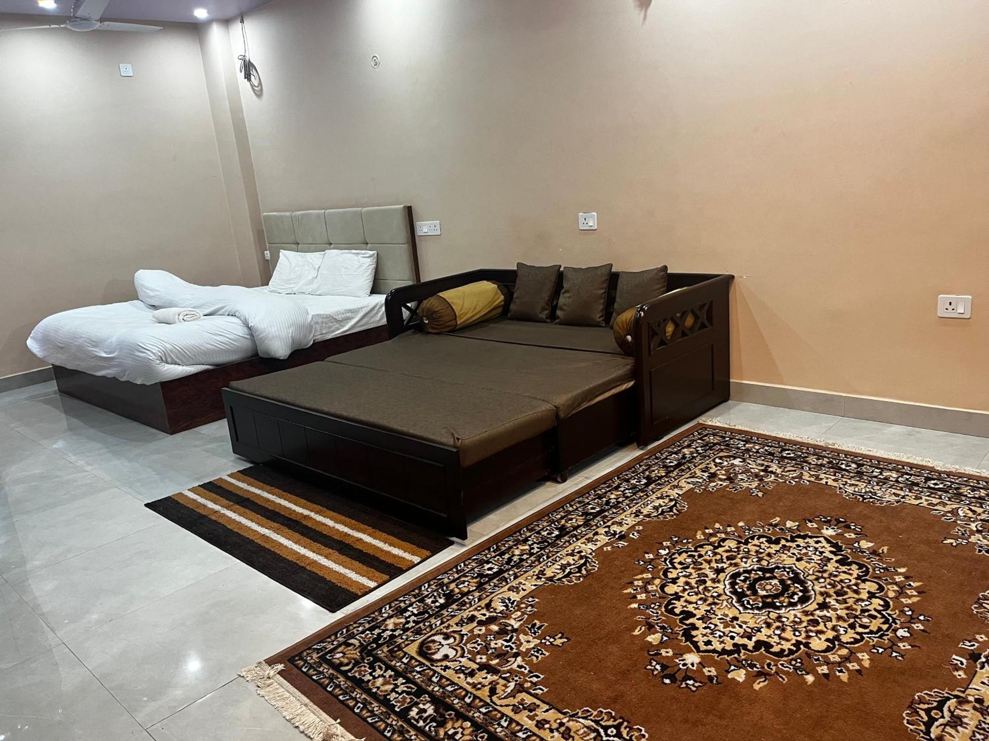 Preeti's Nest Apartment Varanasi