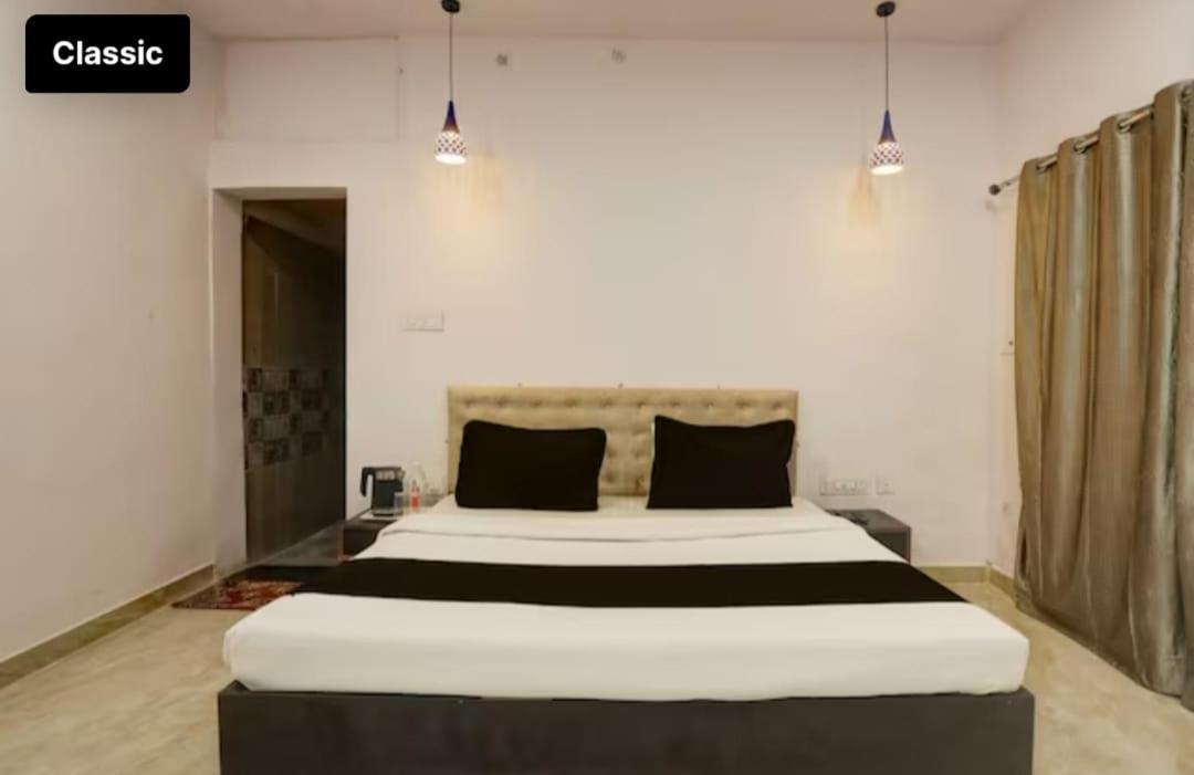 Guest house Virat Palace Varanasi
