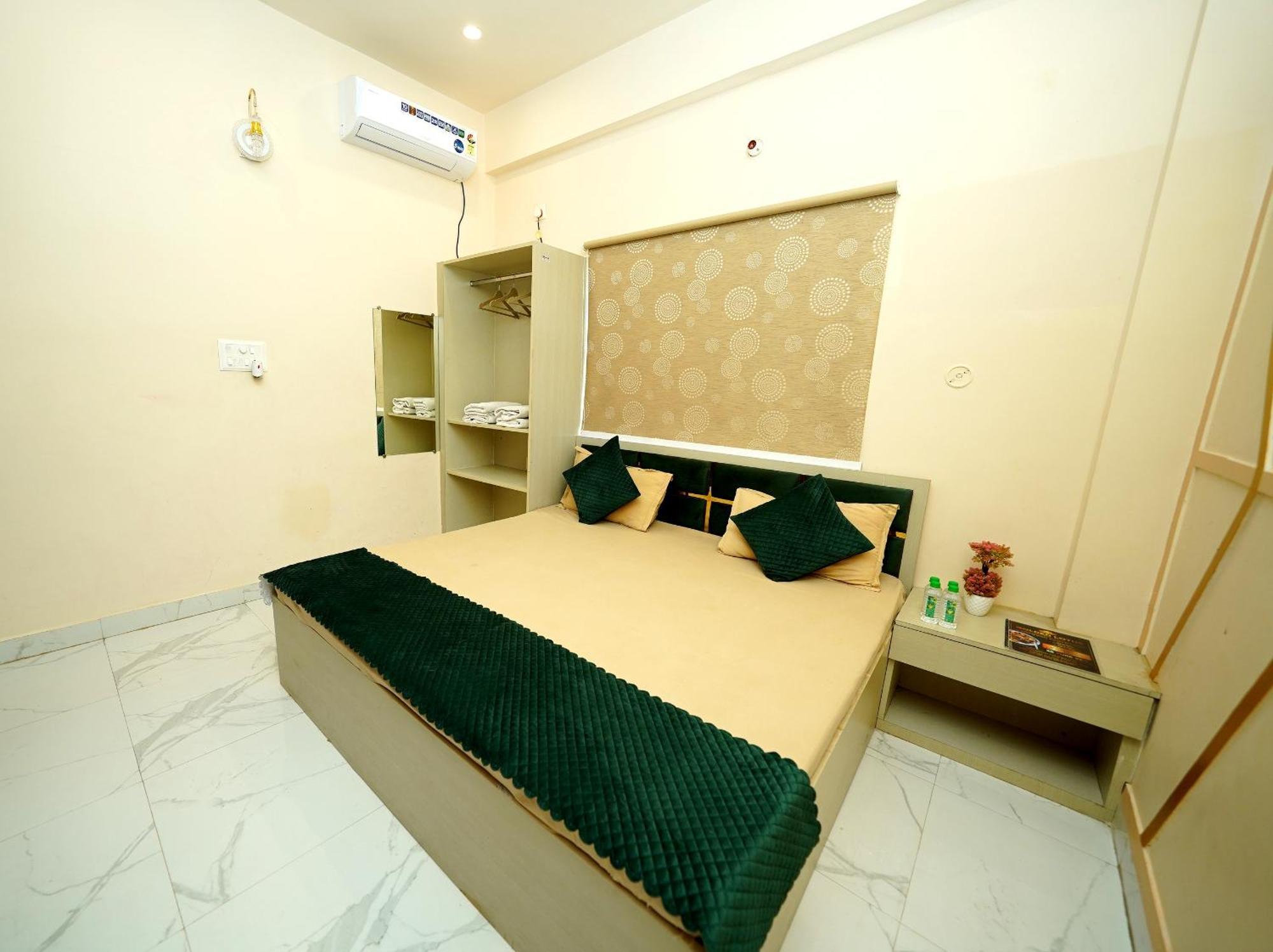 Hostel Golden Lotus Kashi *