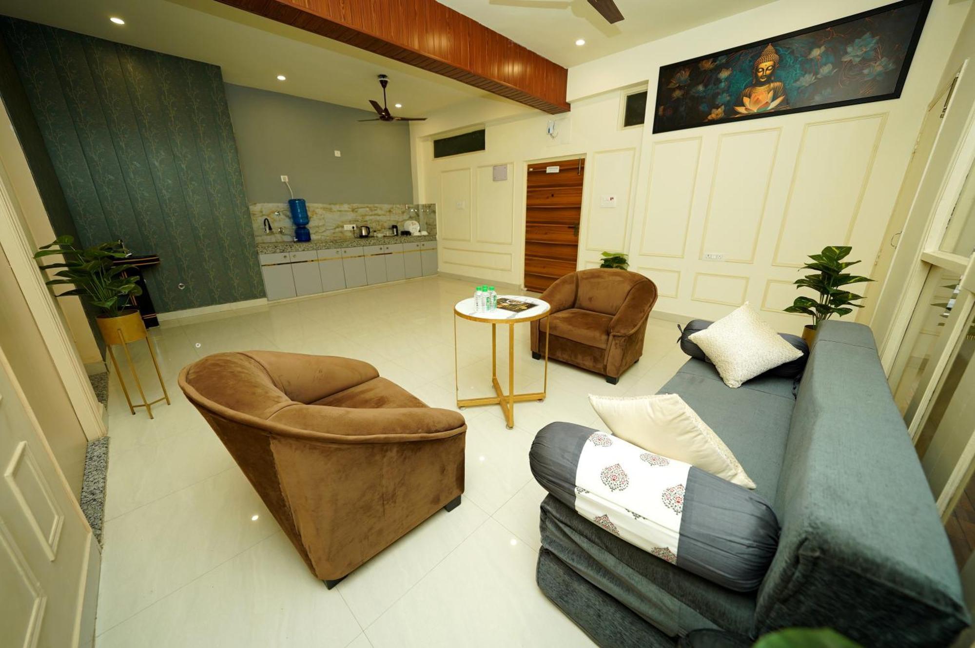 Hostel Golden Lotus Kashi Varanasi