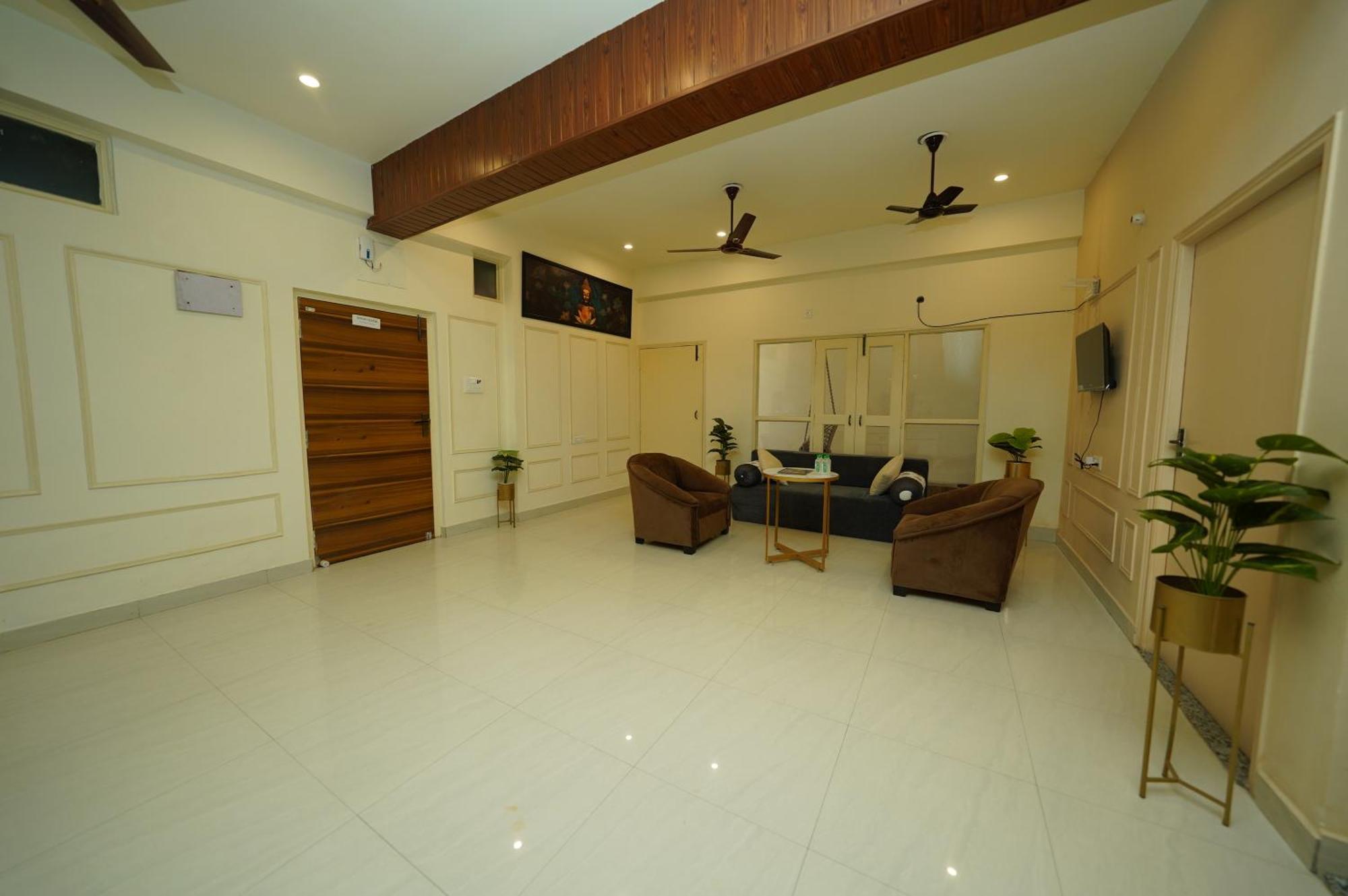 Hotel Golden Lotus