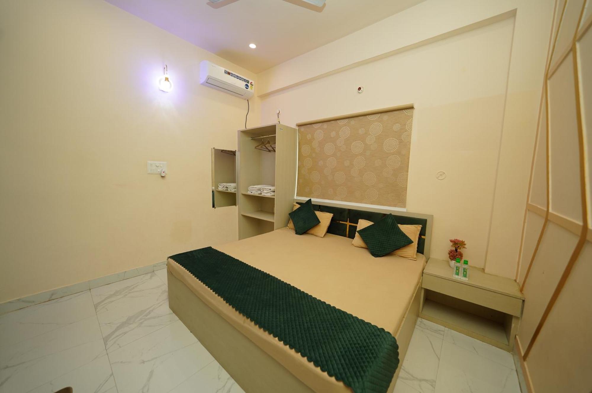 Hotel Golden Lotus