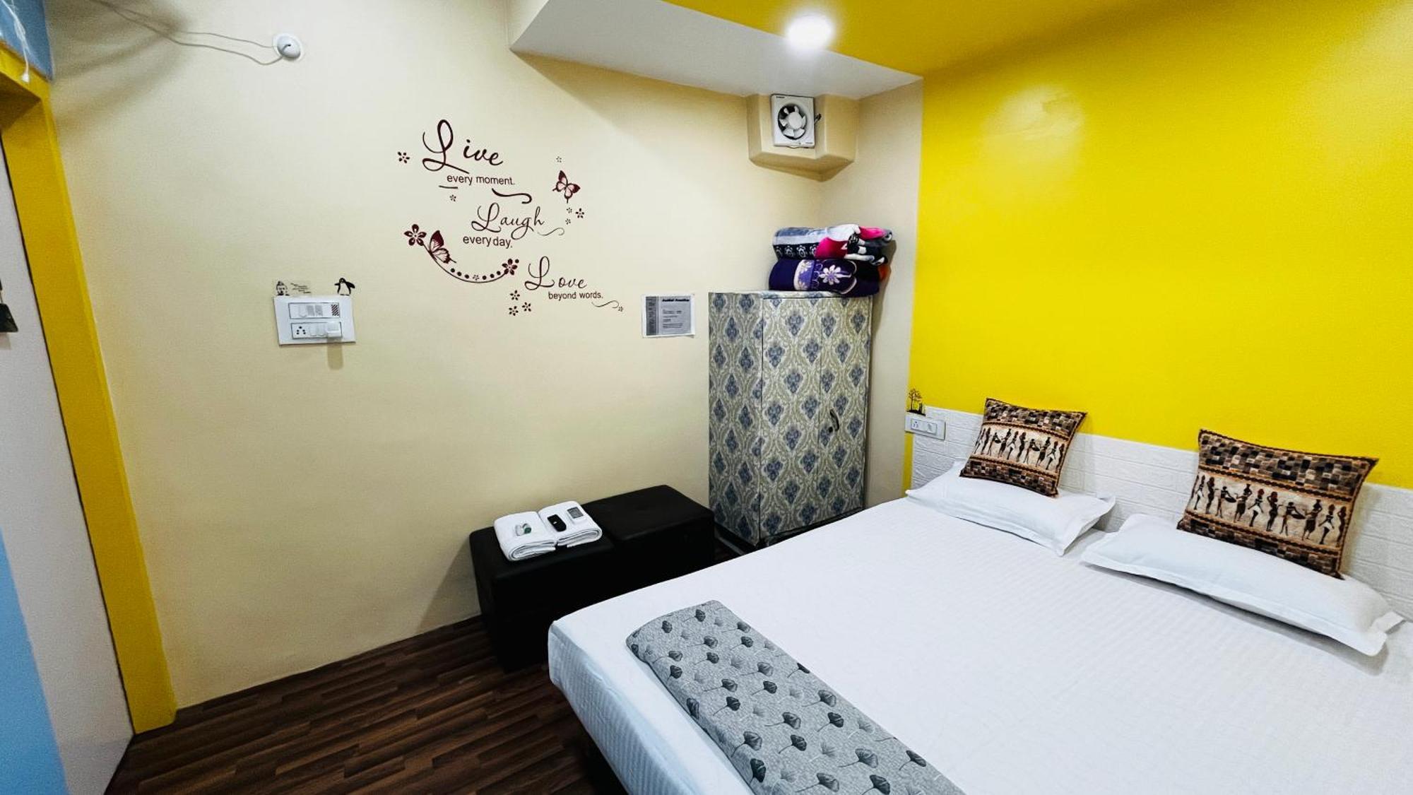 Apartment The Little Peaceful Cozy ! Aadhish Varanasi