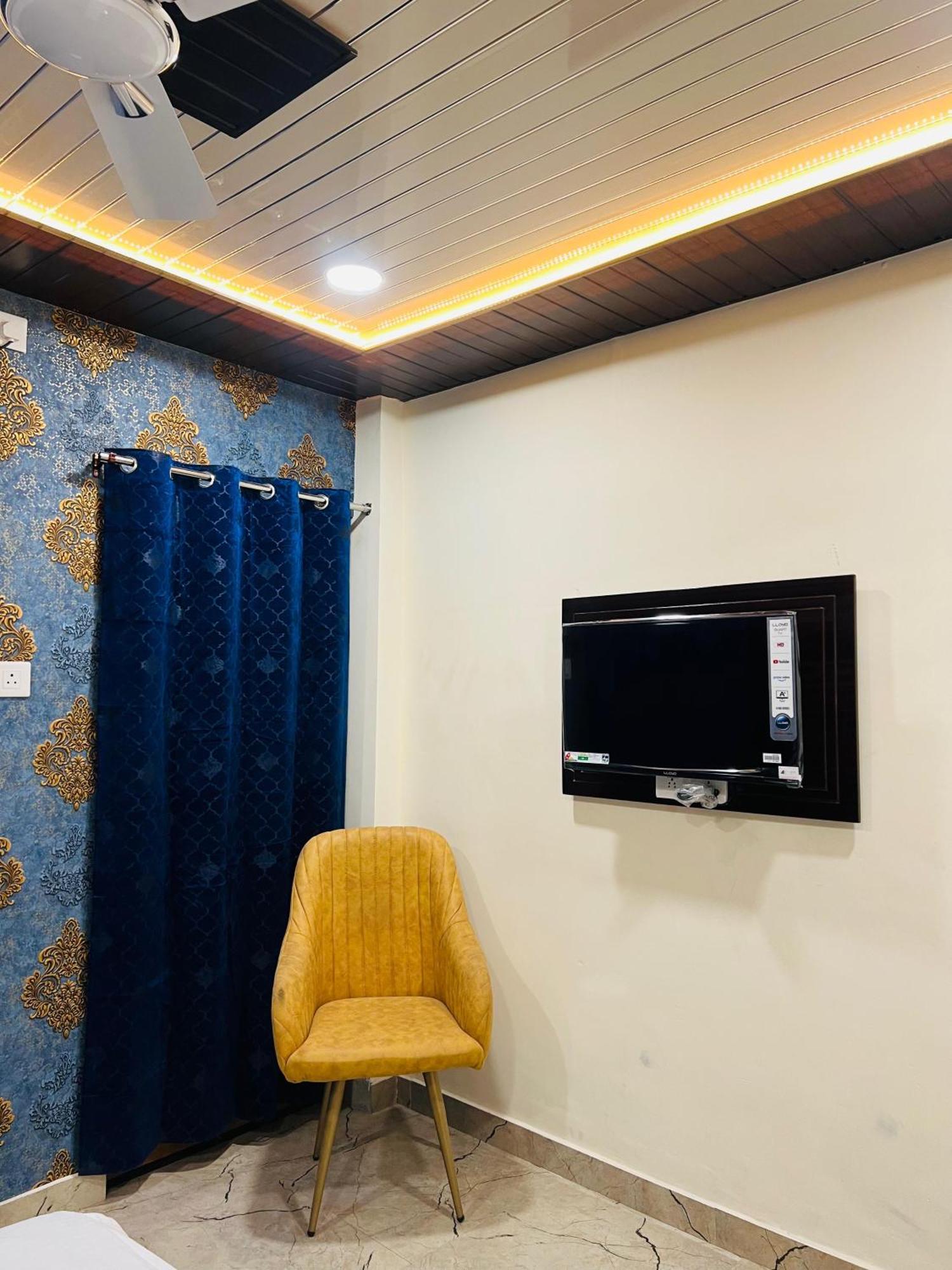 Vishal Residency * Varanasi