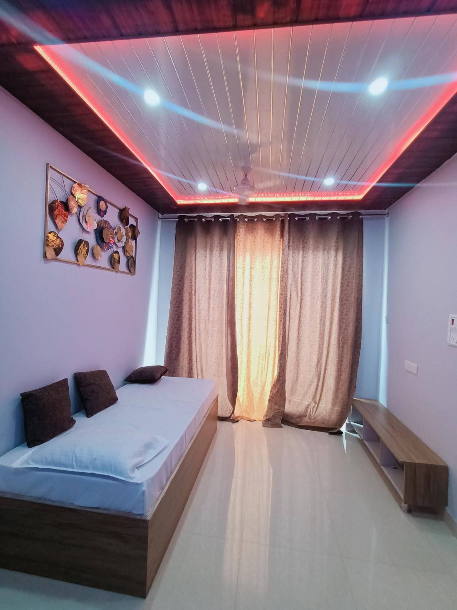 Guest house Kaushik