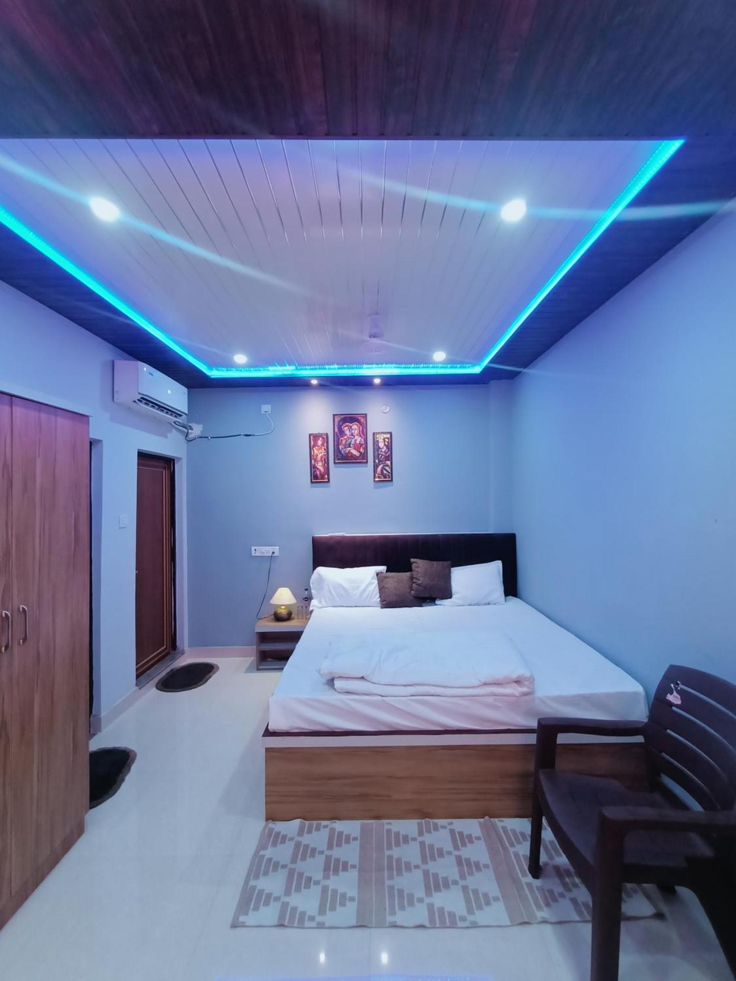 Kaushik Guest house Varanasi