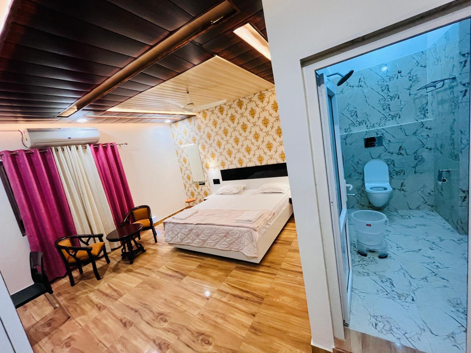 Hotel Buddha Park, Paharia, *