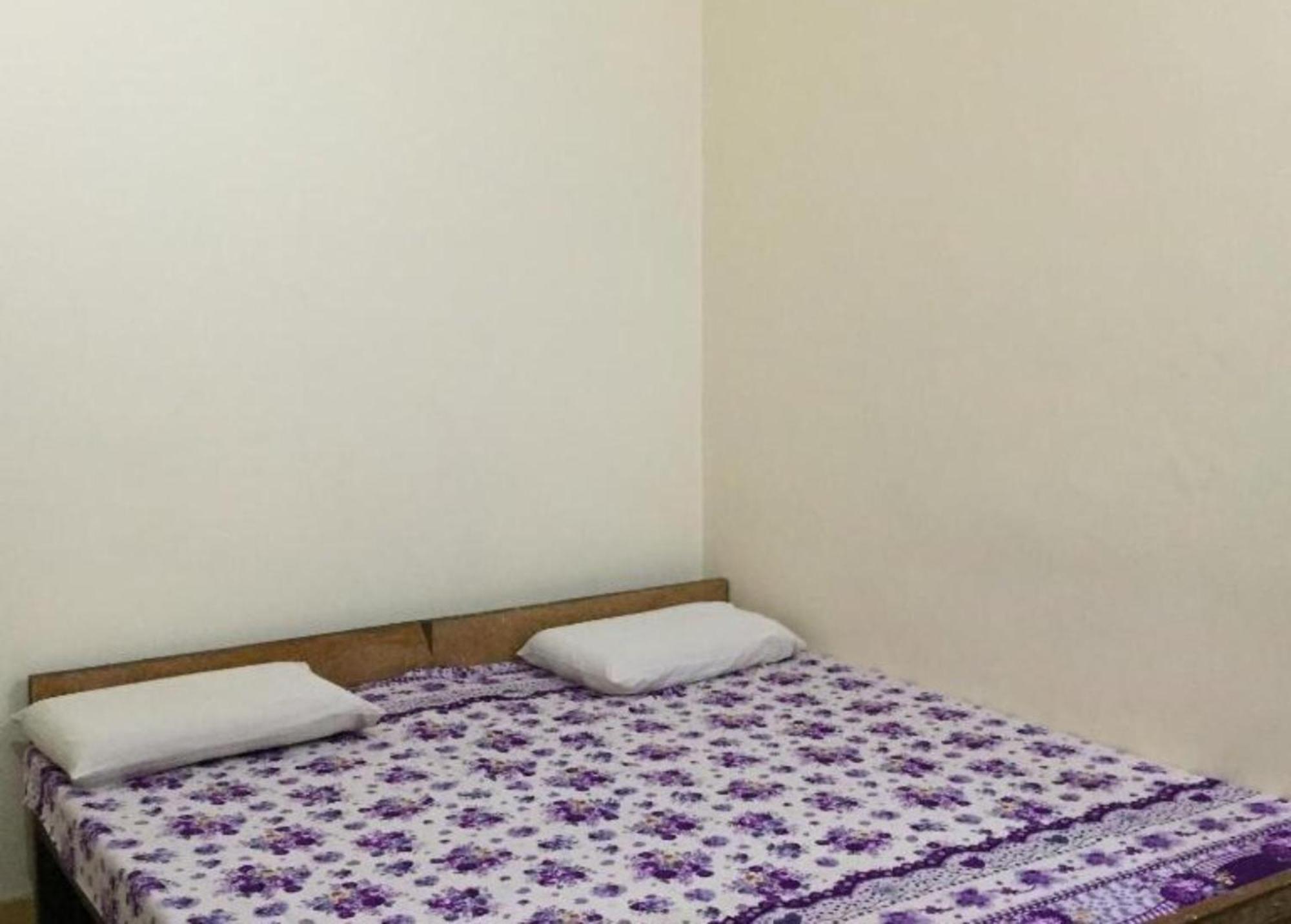 Guest house Grg Shanti Near Manikarnika Ghat