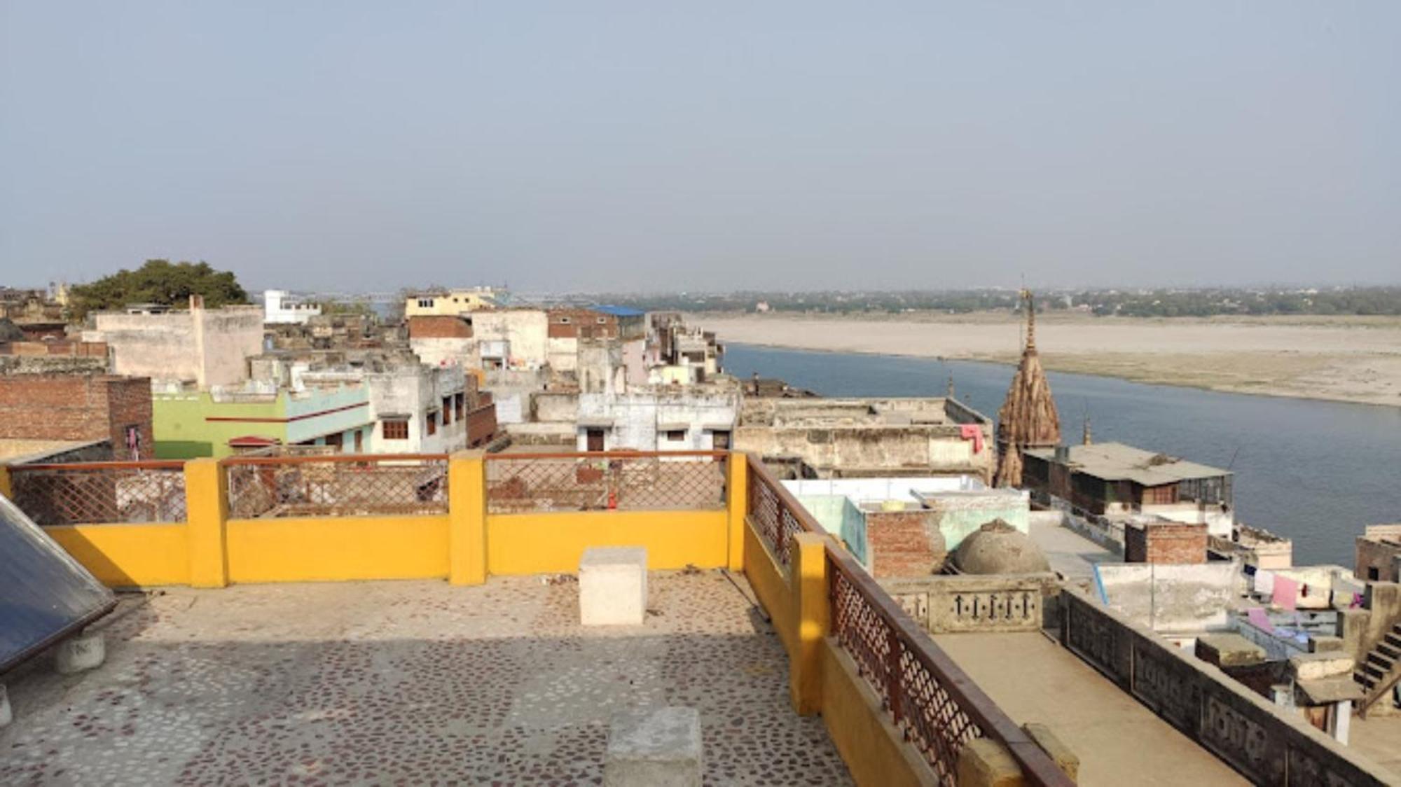 Grg Shanti Near Manikarnika Ghat