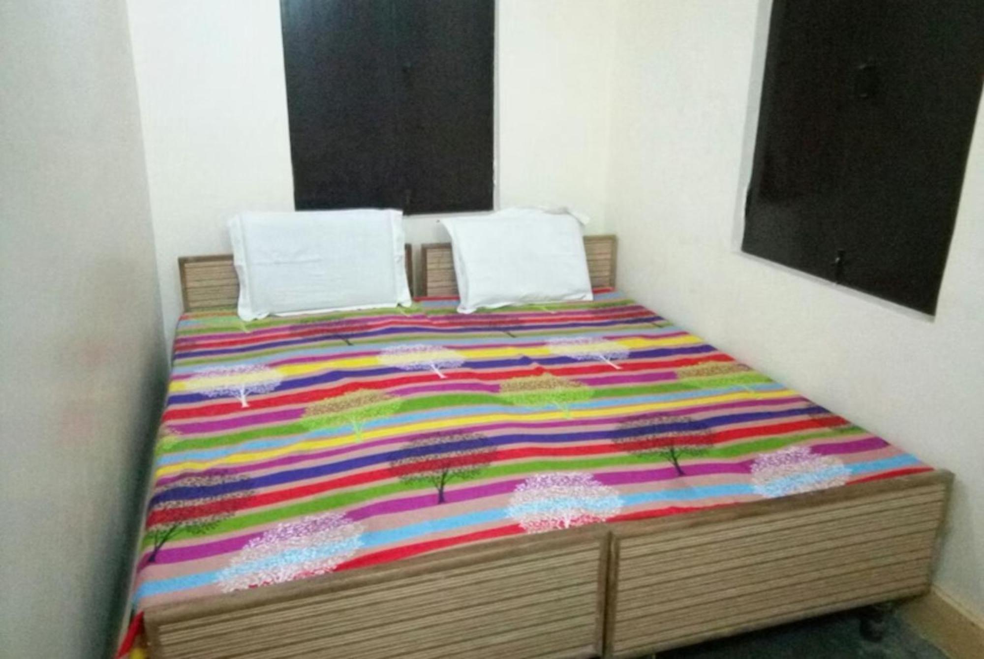 Grg Shanti Near Manikarnika Ghat Guest house