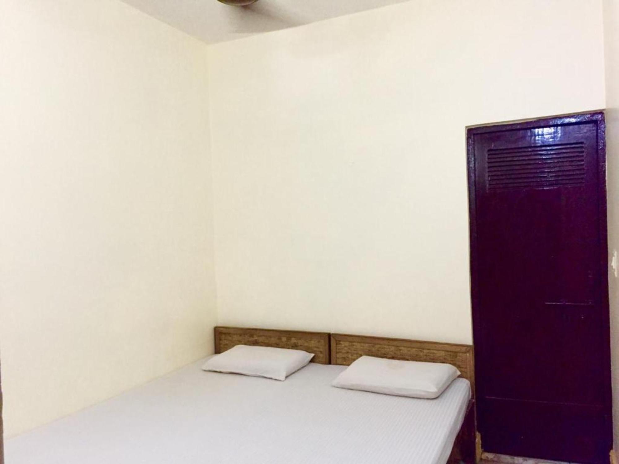 Guest house Grg Shanti Near Manikarnika Ghat