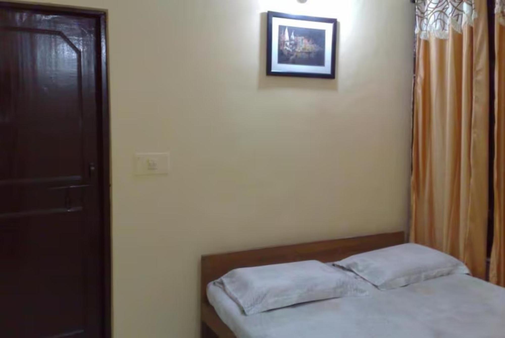 Grg Shanti Near Manikarnika Ghat Guest house Varanasi