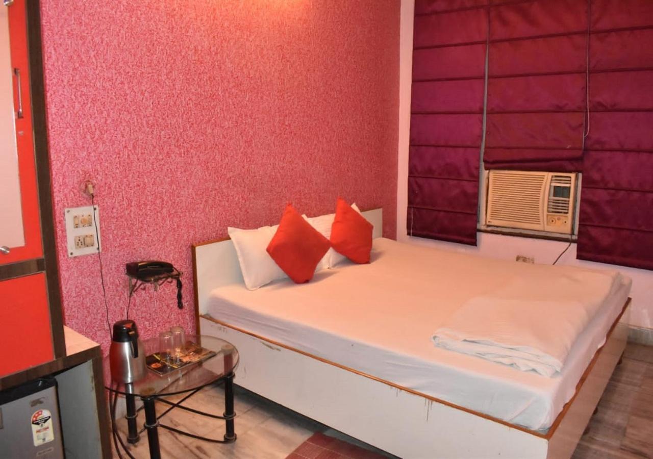 Homestay Shri Ram International