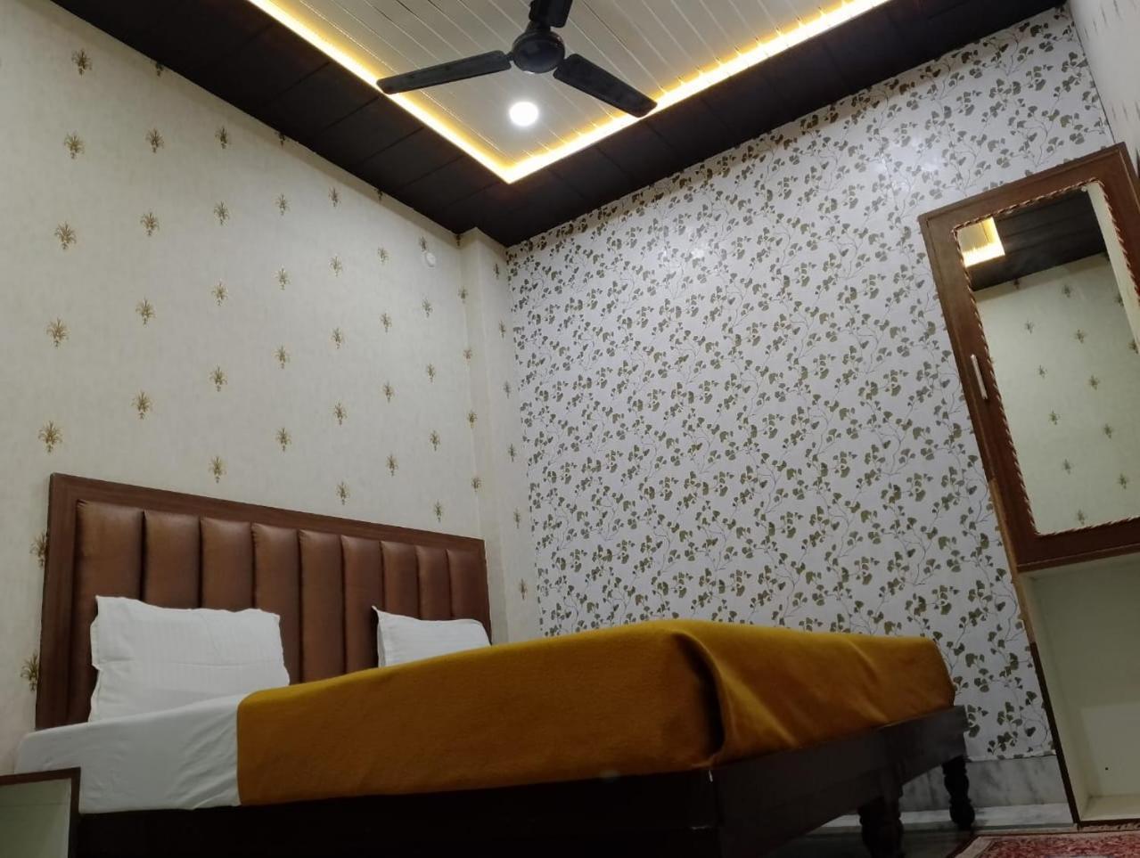 Varuna Palace , Near Mandir & Ghat's 3* Varanasi