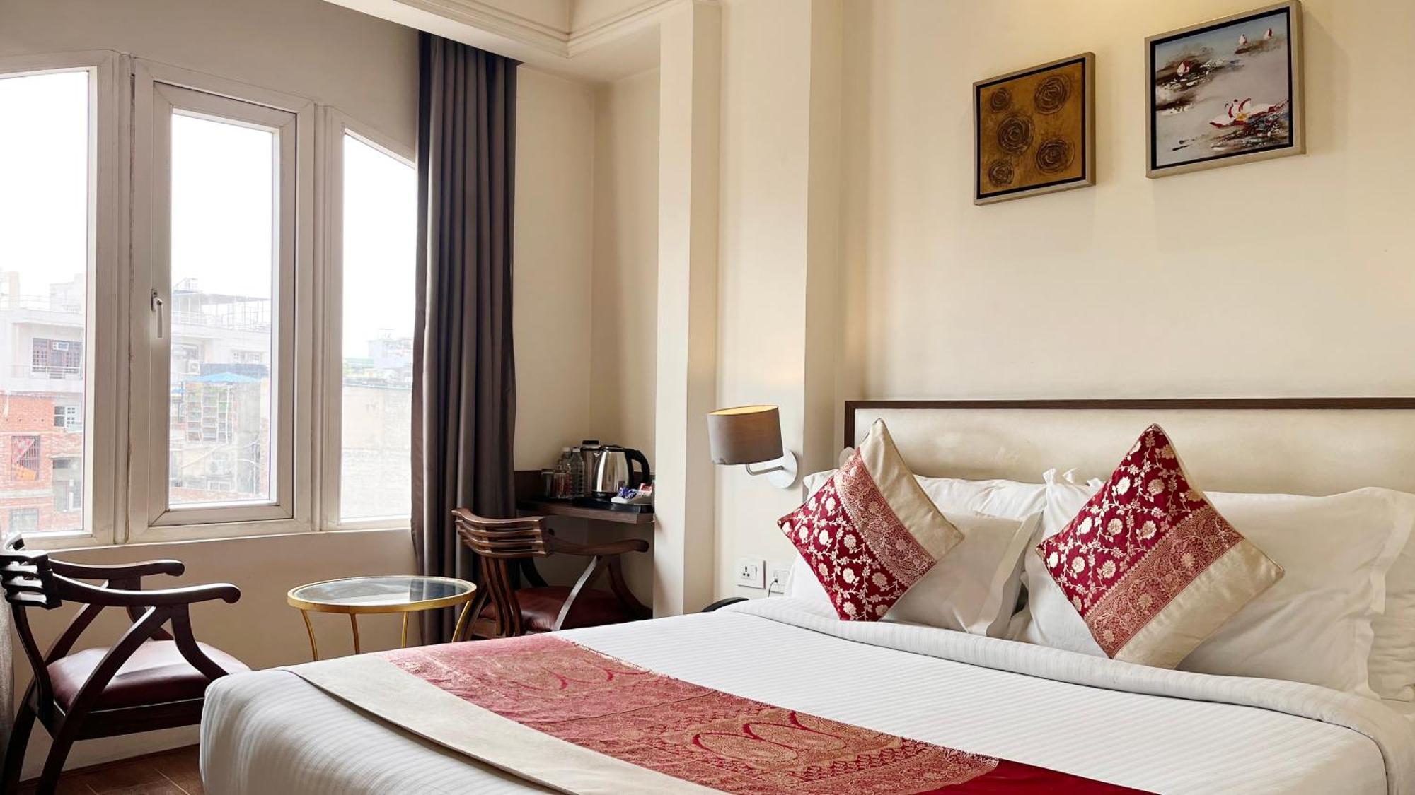 New Broadway Hotel Varanasi
