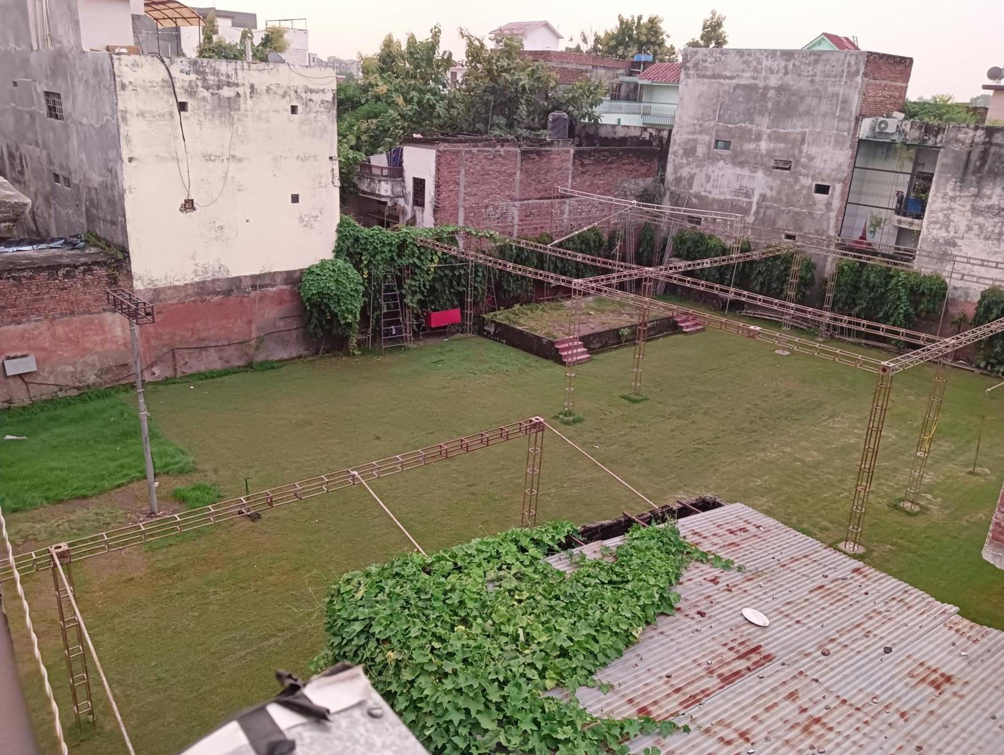 Varuna Palace , Near Mandir & Ghat's Varanasi