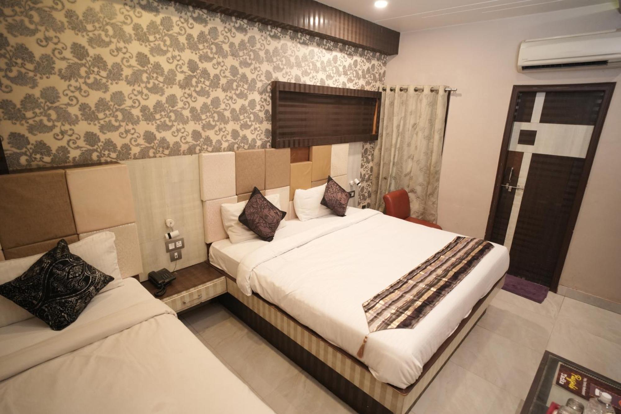 Rajkamal Near Railway Station 3* Varanasi
