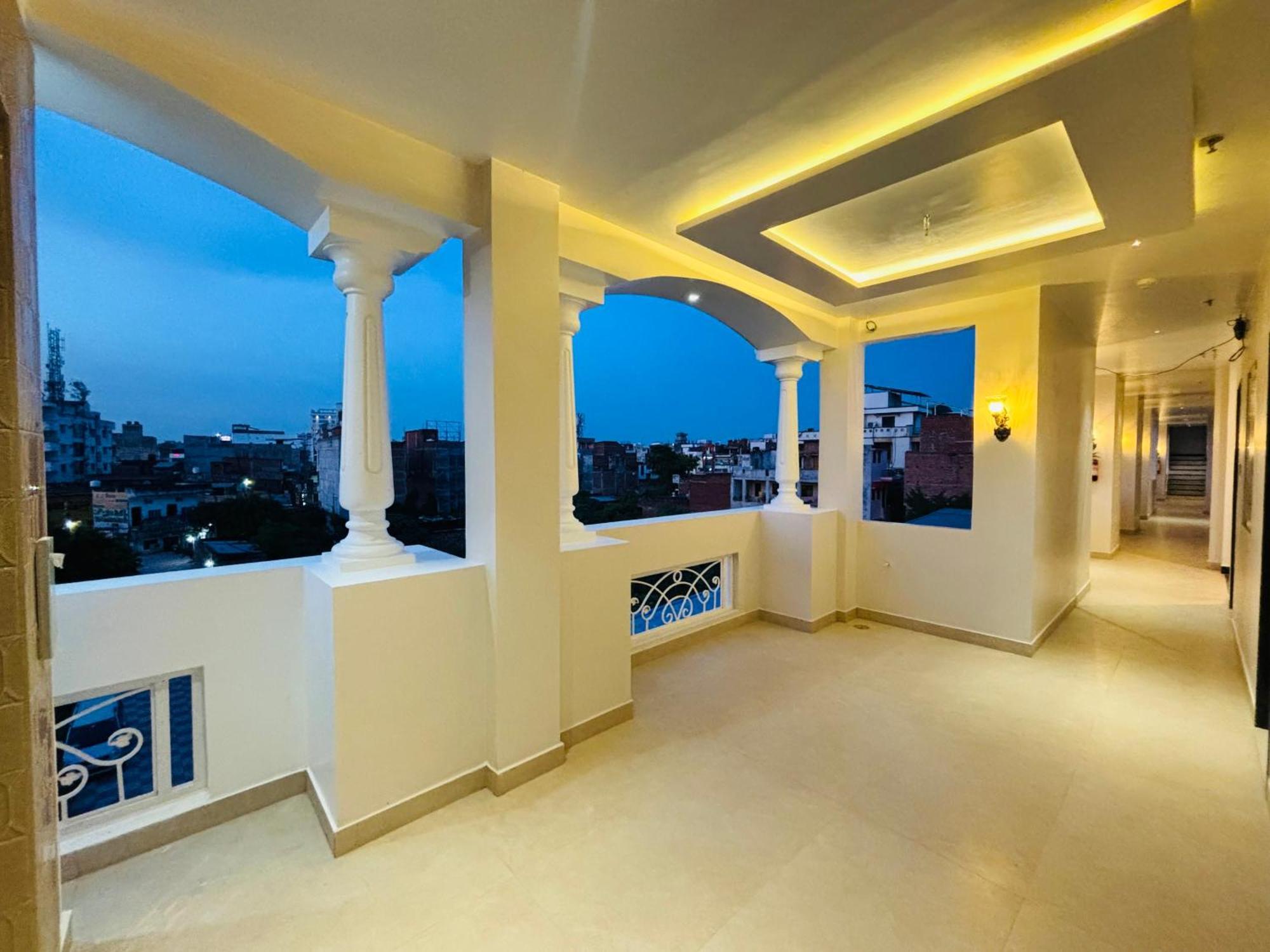 Villa The Lavish Varanasi