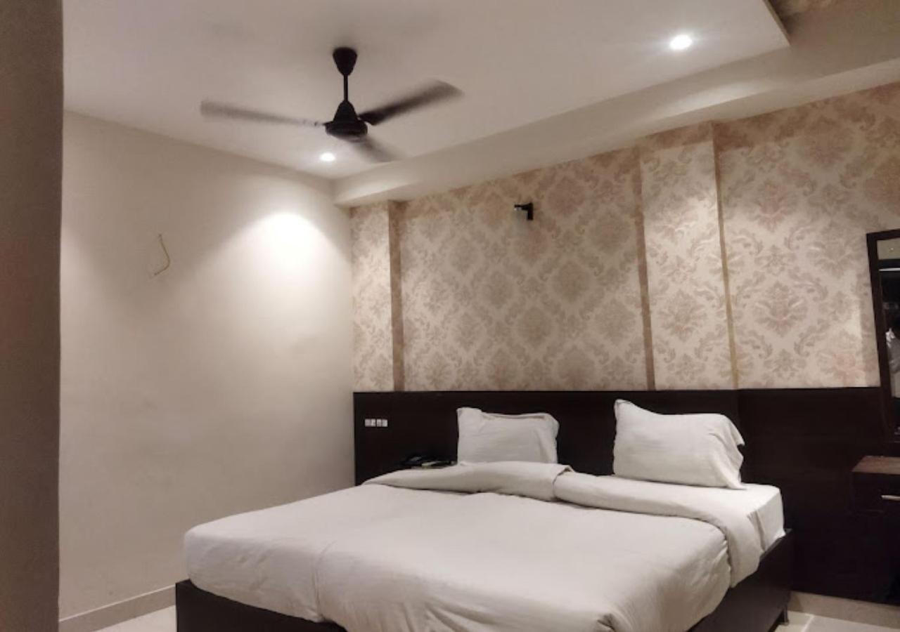 Park Plaza Hotel