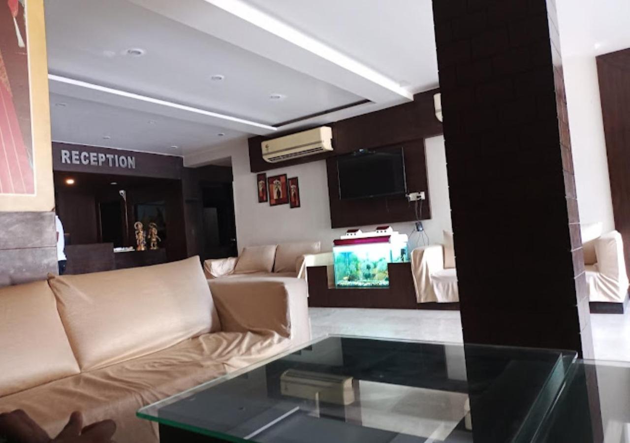Park Plaza 4*
