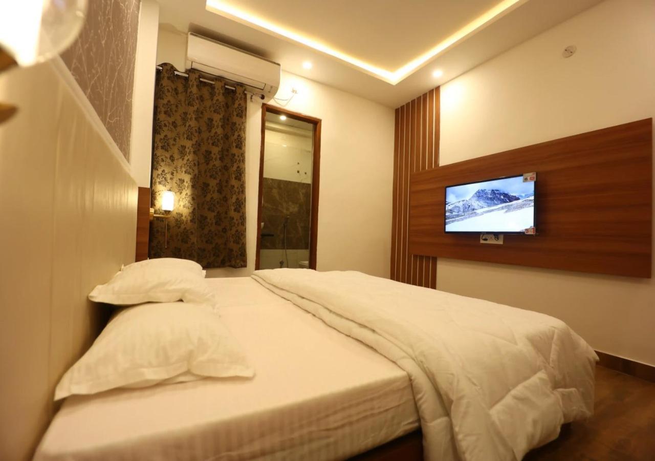 Hotel Heritage Divine Varanasi