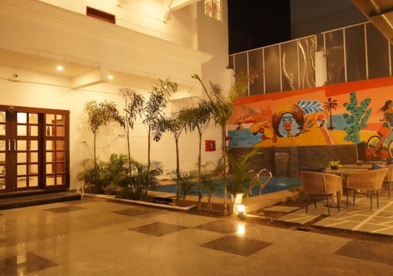 Heritage Divine Varanasi Hotel