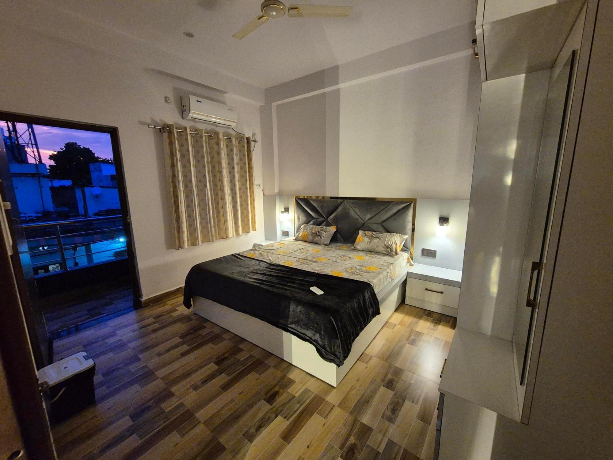 Zucross Apartment