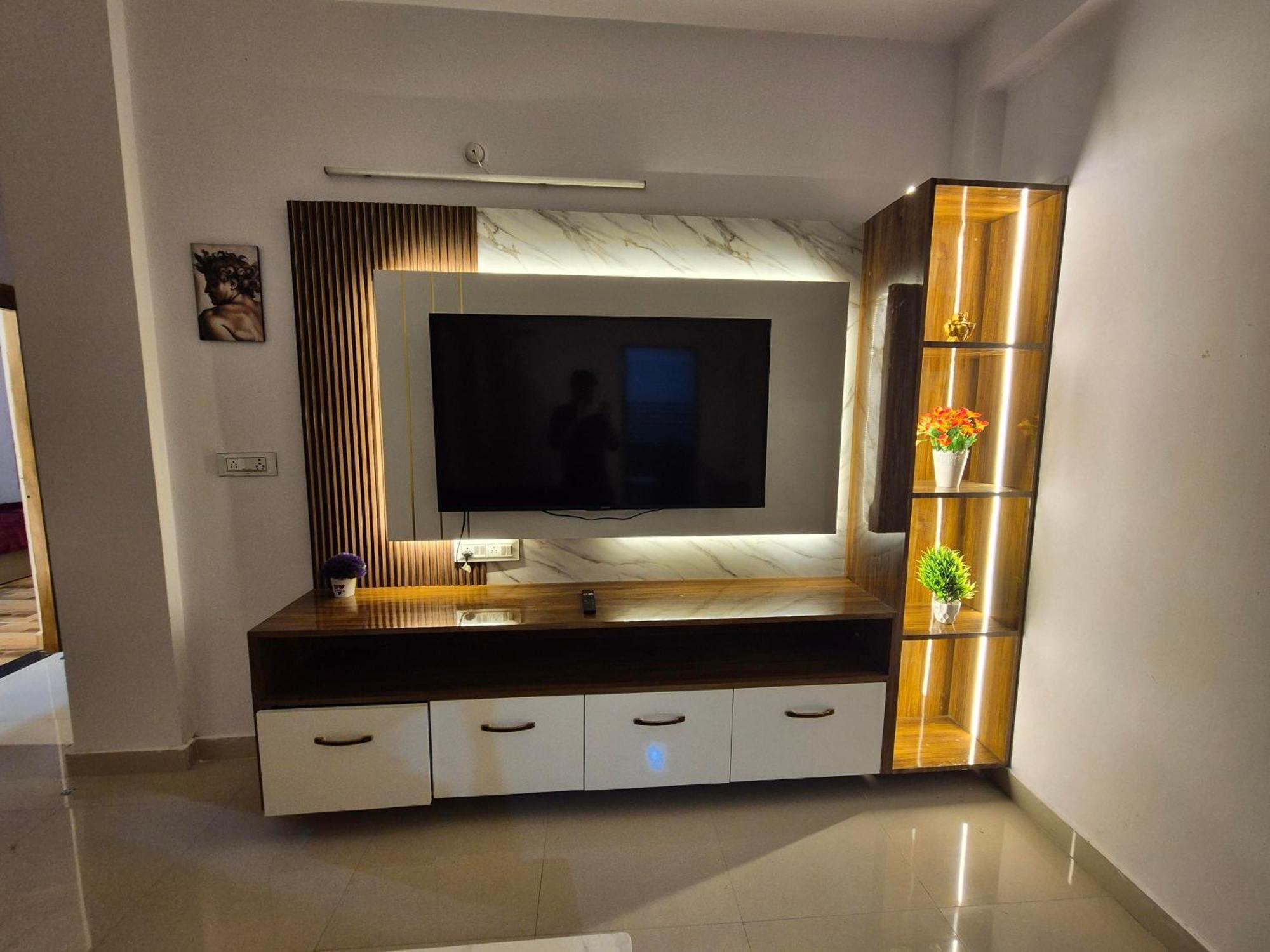 Apartment Zucross Varanasi