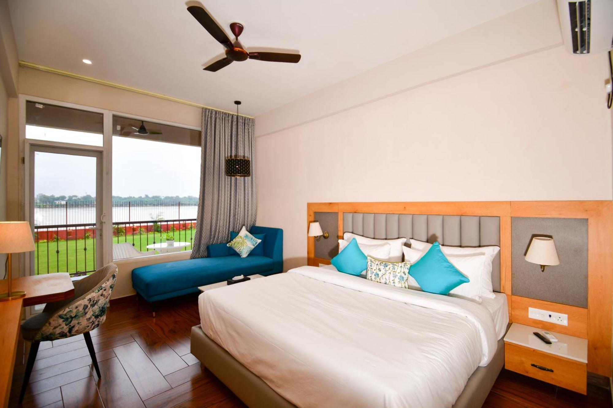 Hotel Aviral Ganga A Unit Of Amritaam Wellness Varanasi