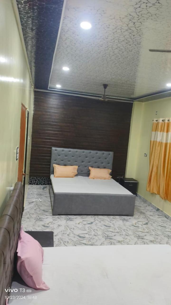 Guest house Herambh Paying
