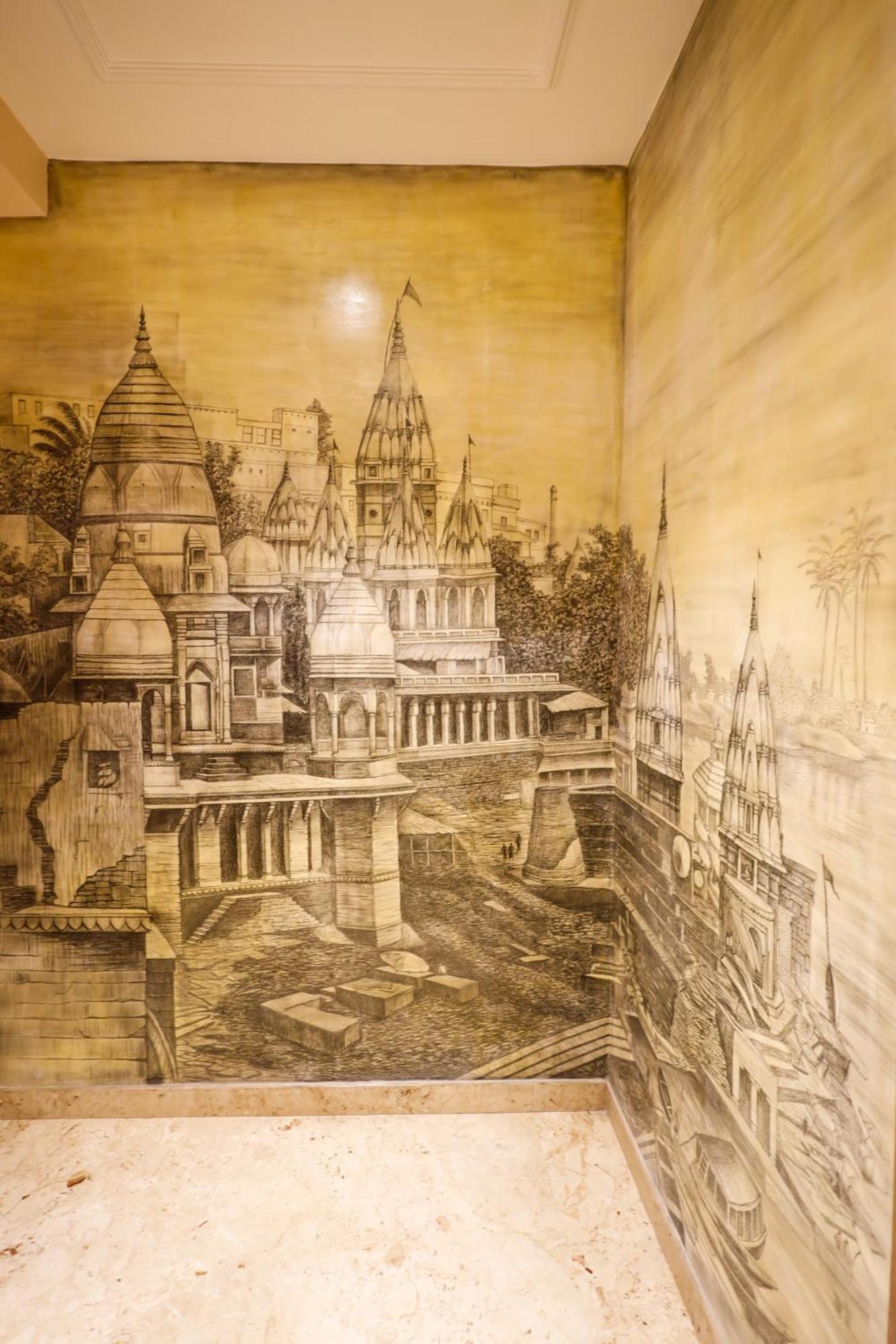 Myestay Elite The Ultimate Luxury Spacious Varanasi