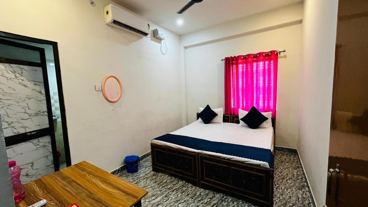 Shree Om Palace Guest house