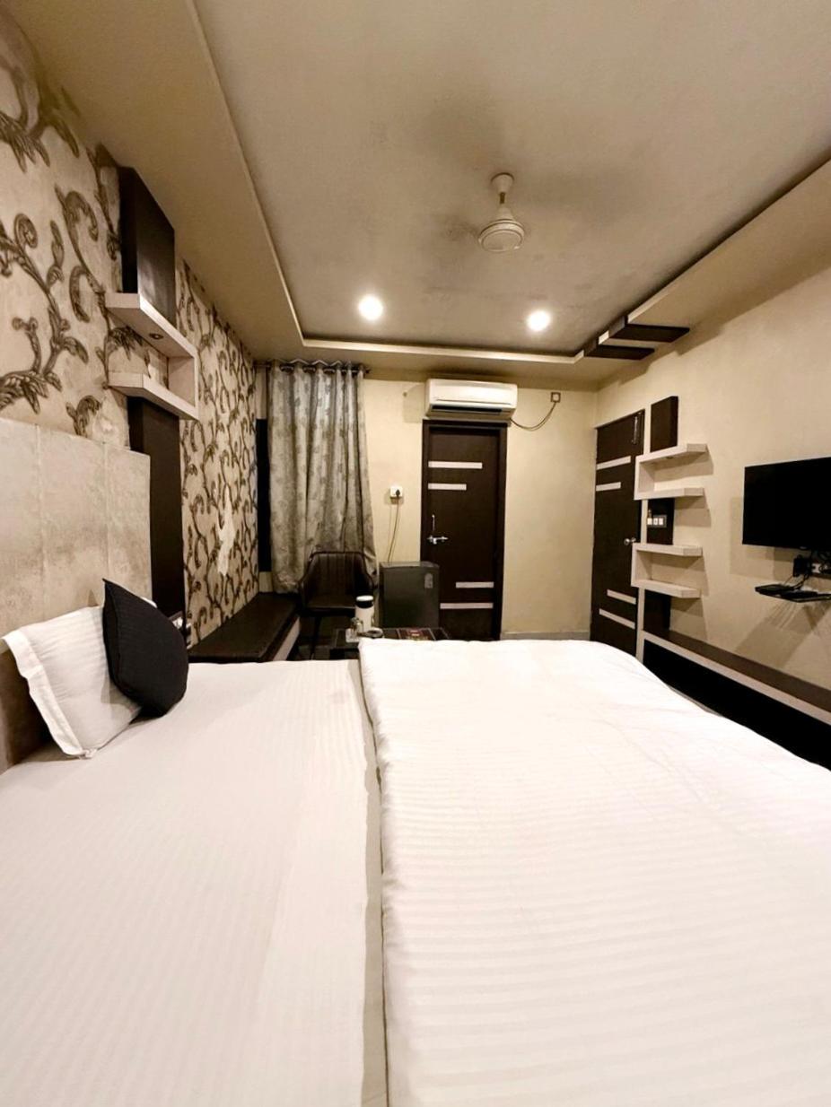 Raj Kamal Hotel Varanasi